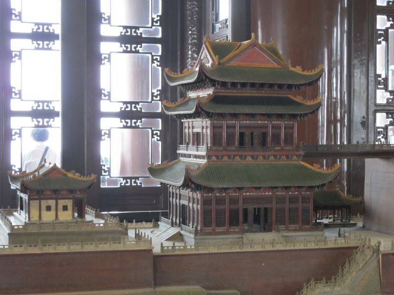 6_12_772792.jpg