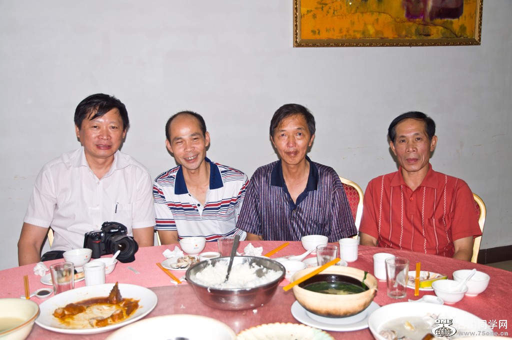 1105224.jpg