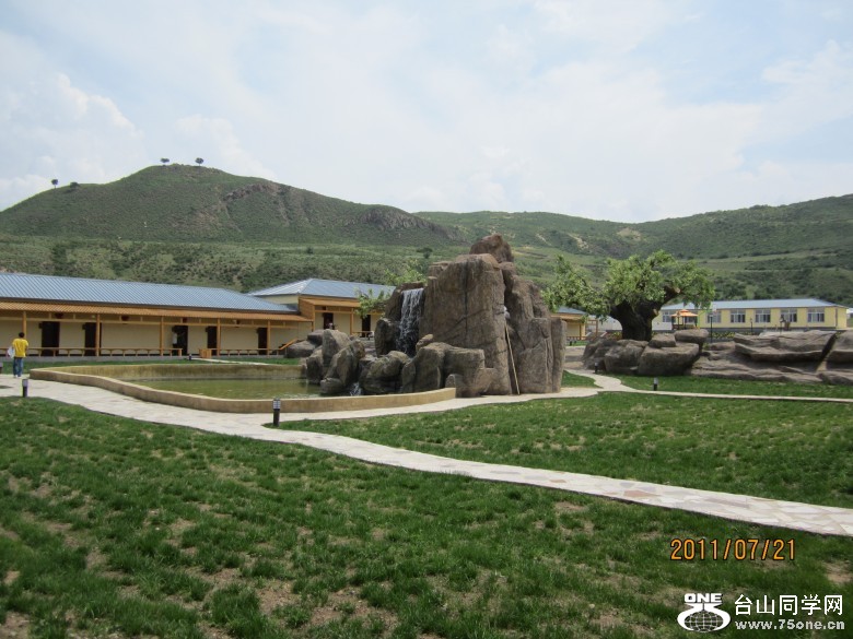 ɹ 071_conew1.jpg