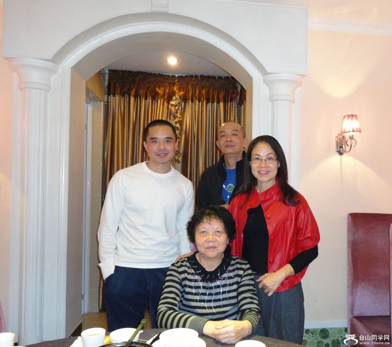 DSC01164-1-3.jpg