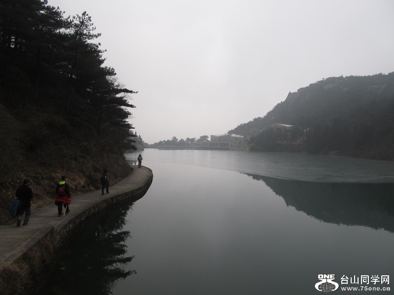 201211221594466548.jpg
