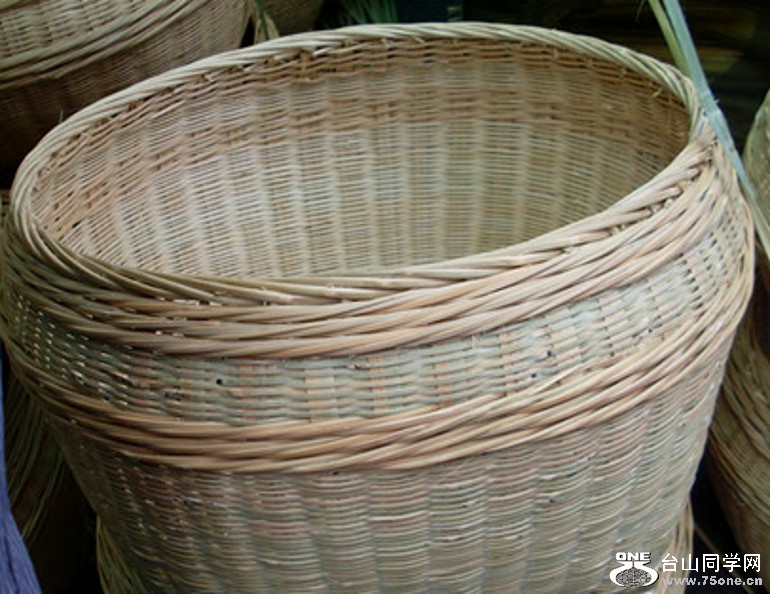 5_conew105.jpg