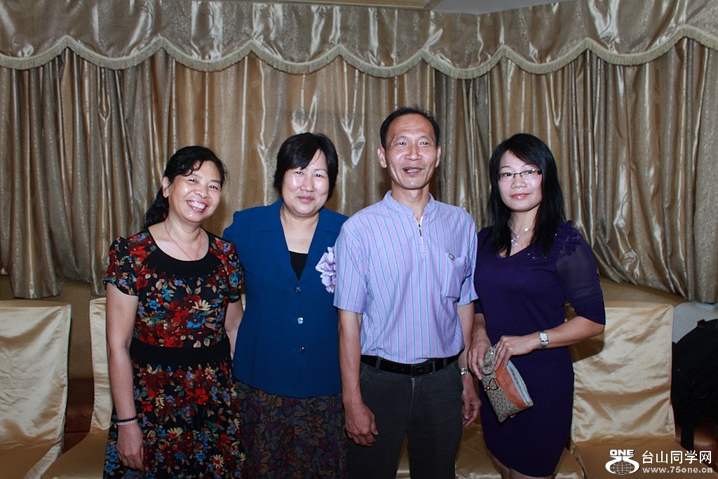 Ƭ 025.jpg