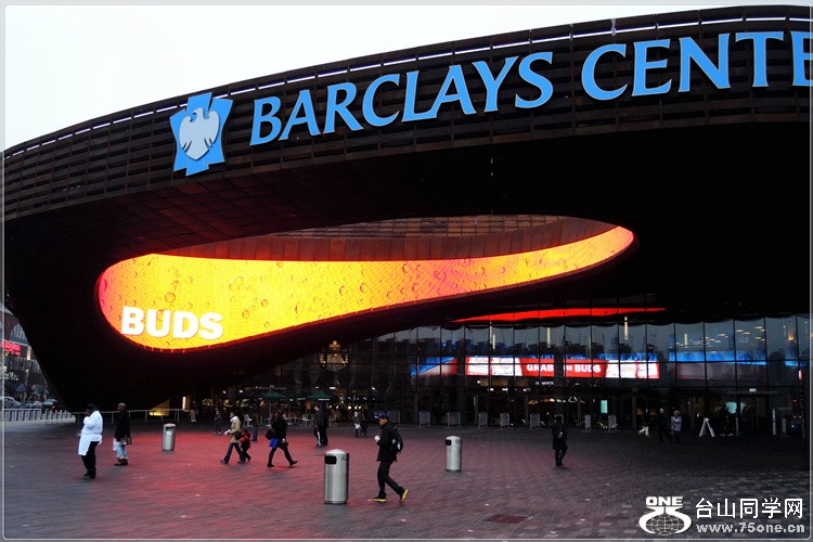 �{�������