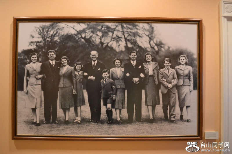 UMass 2011-11-19 275 (800x533).jpg