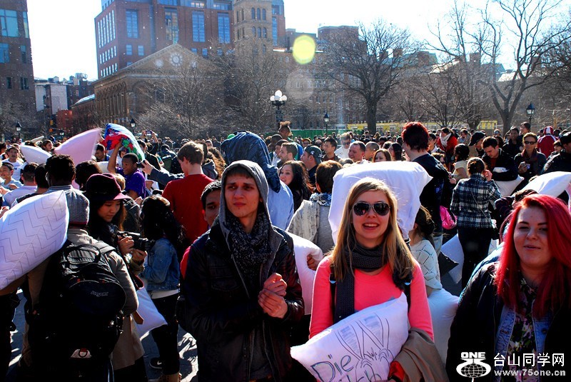 99_44292_45148b9d36941c6[1].jpg