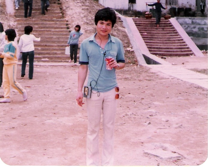 1987Ƭ021.jpg