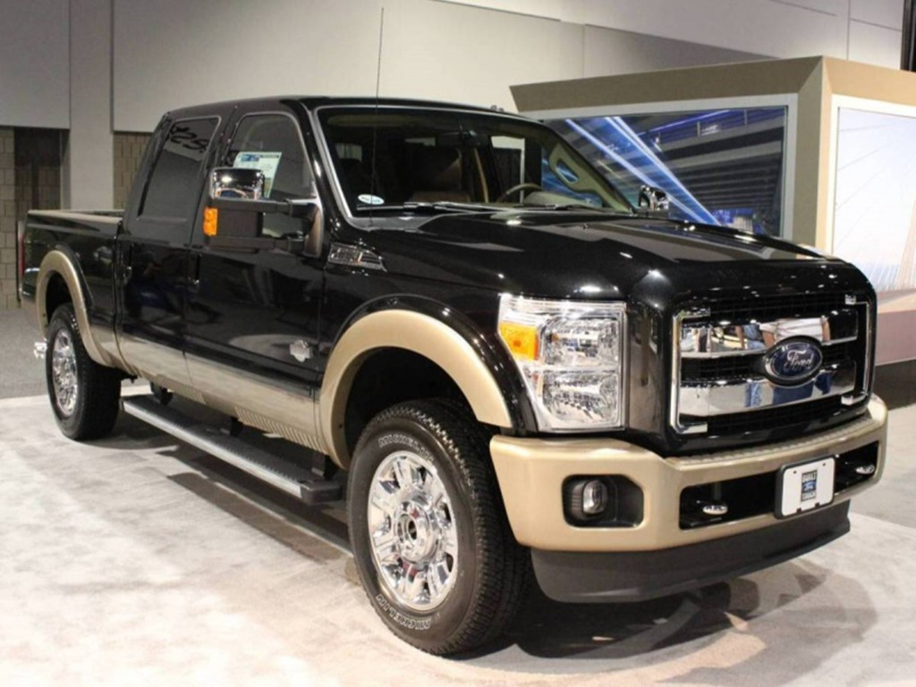 800px-2012-ford-f250-king-ranch-02076_.jpg
