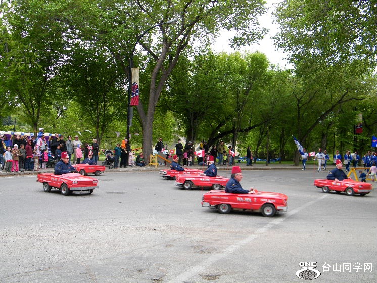 2009_0606desk0068.JPG