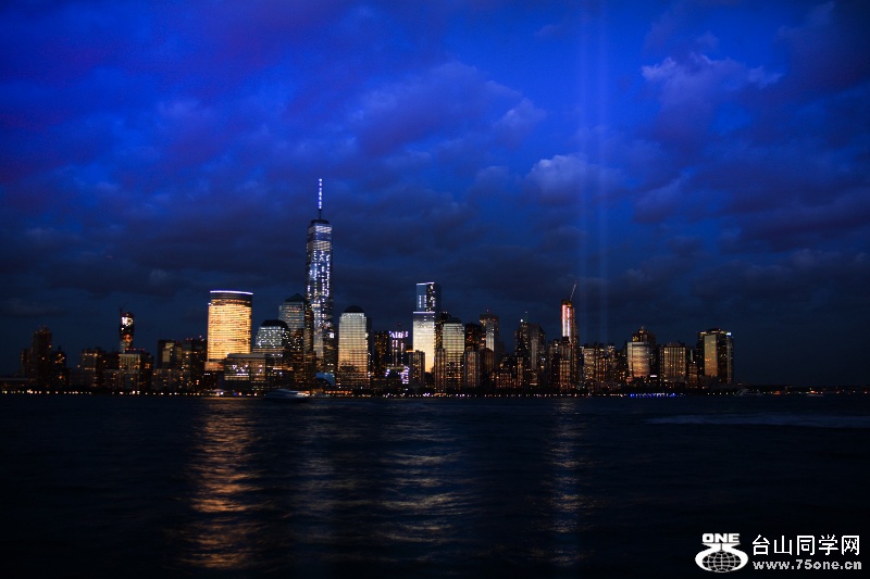 RON_8127 (800x533).jpg